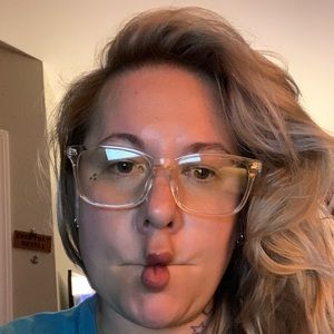 Meet your Posher, Jacqueline